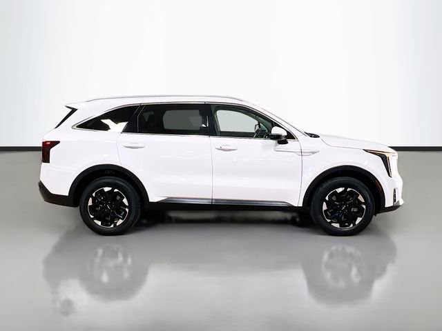 Used 2024 Kia Sorento S image 8
