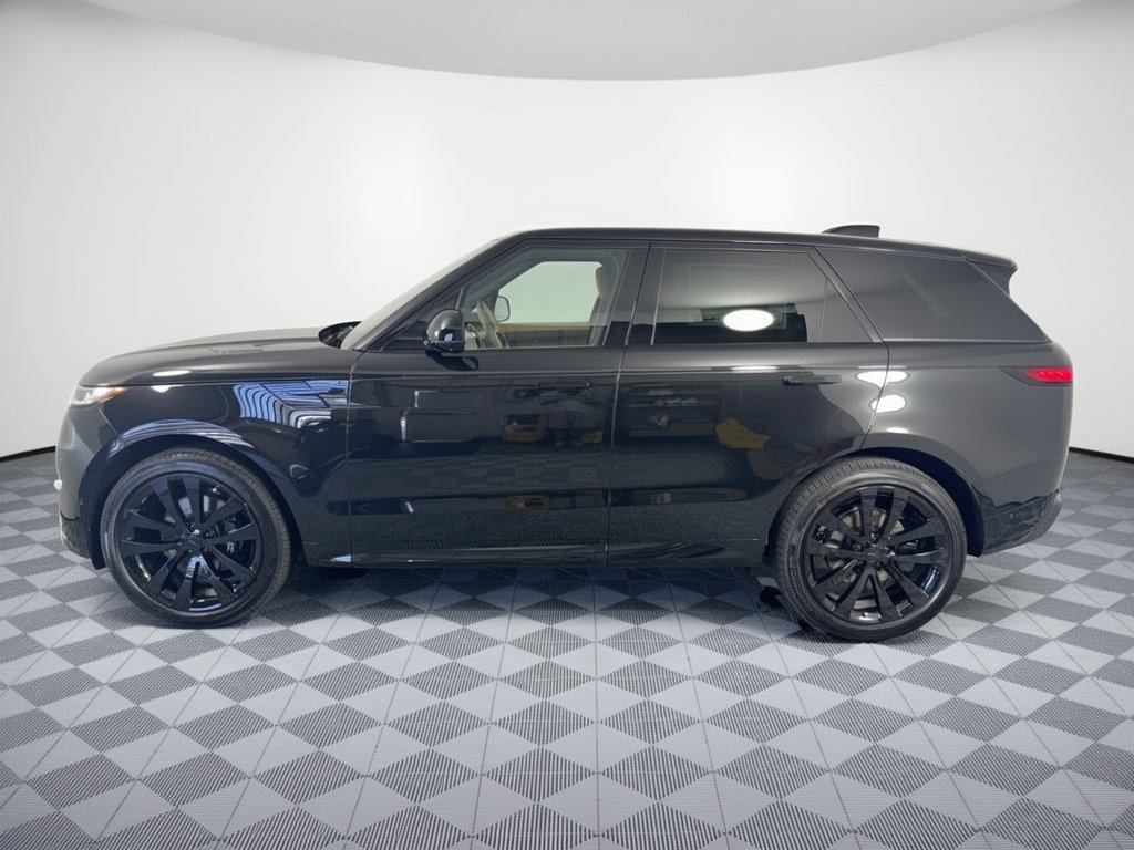 New 2027 Land Rover Range Rover Sport Dynamic SE AWD/4WD image 2