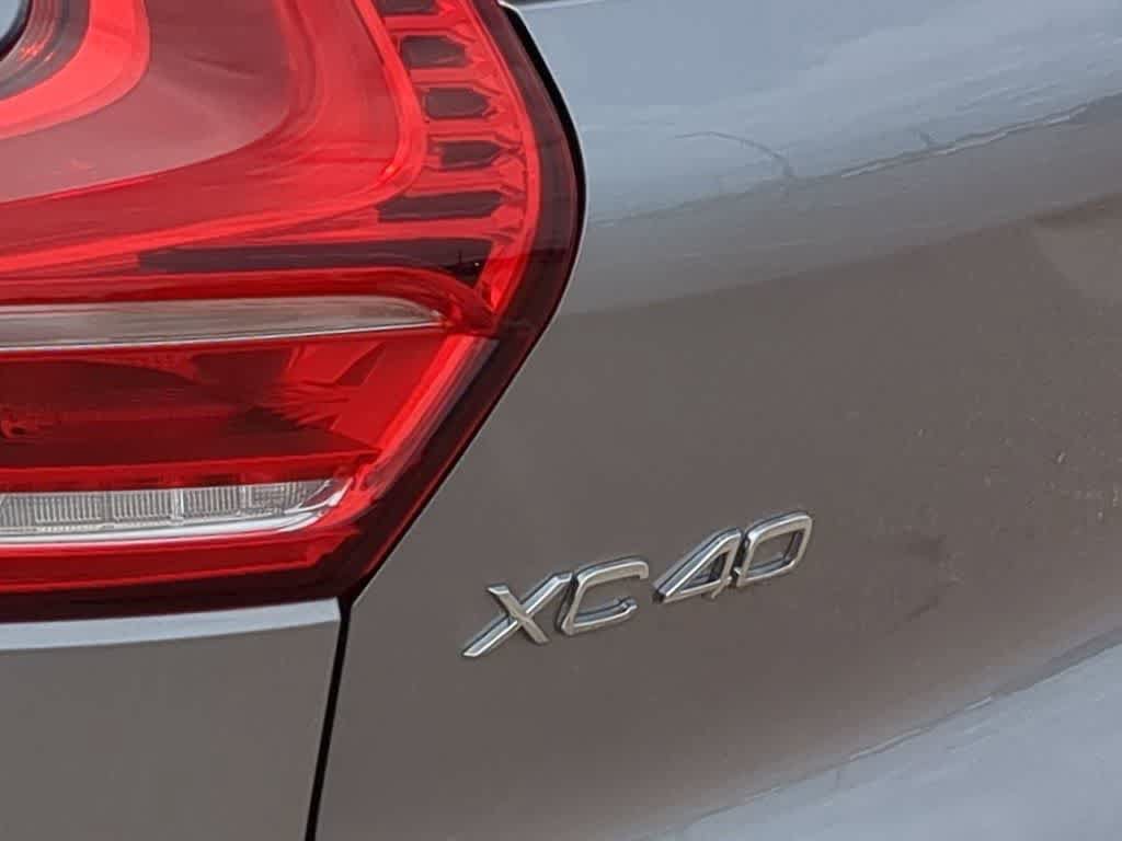 Certified 2026 Volvo XC40 B5 Plus AWD/4WD image 12