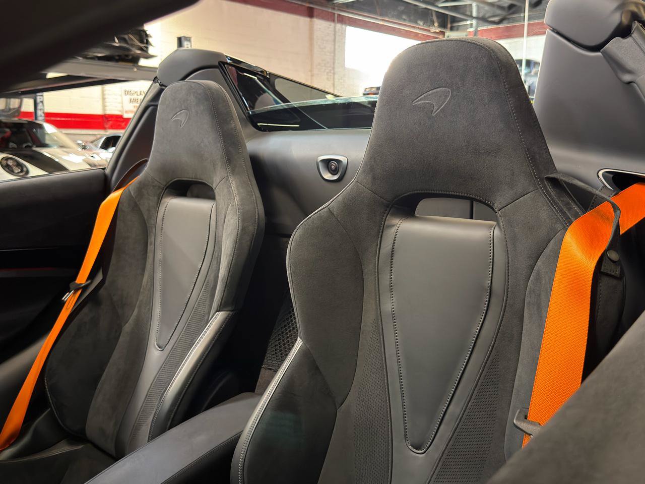 Used 2022 McLaren 720S Performance RWD image 24