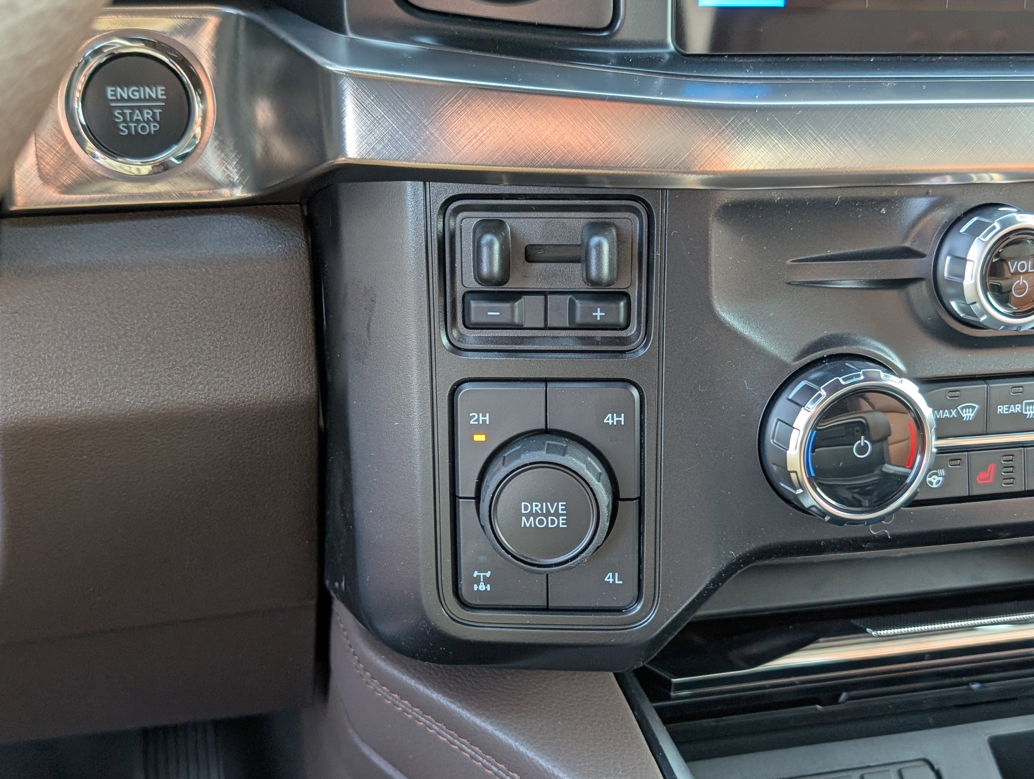 New 2026 Ford F250 King Ranch w/ Chrome Package image 28