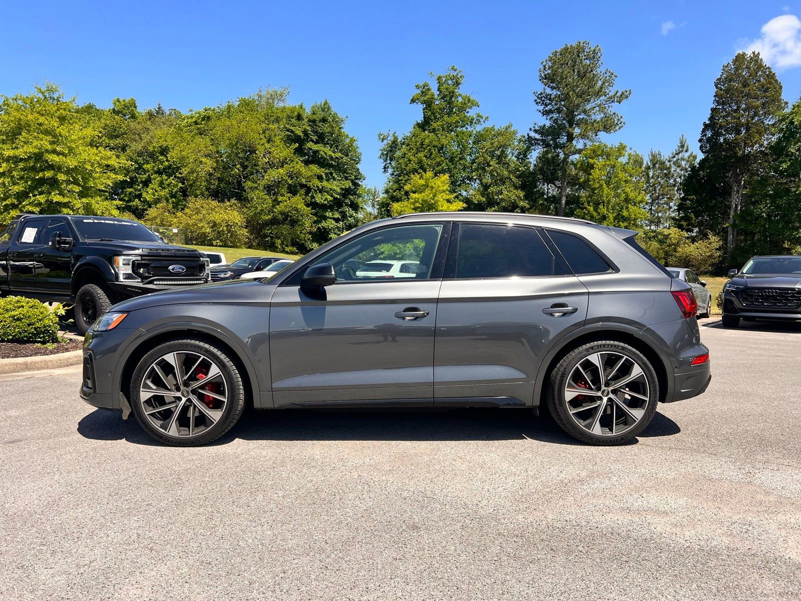 Used 2024 Audi SQ5 Prestige AWD/4WD image 3