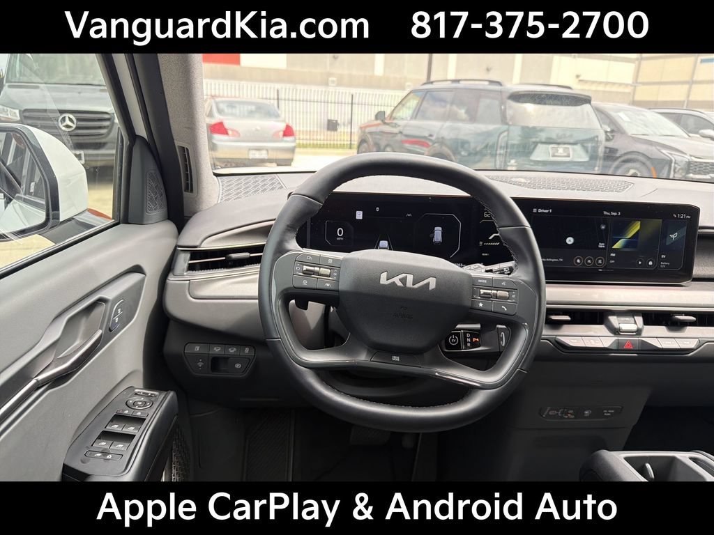 Certified 2024 Kia EV9 Light Long Range RWD image 13