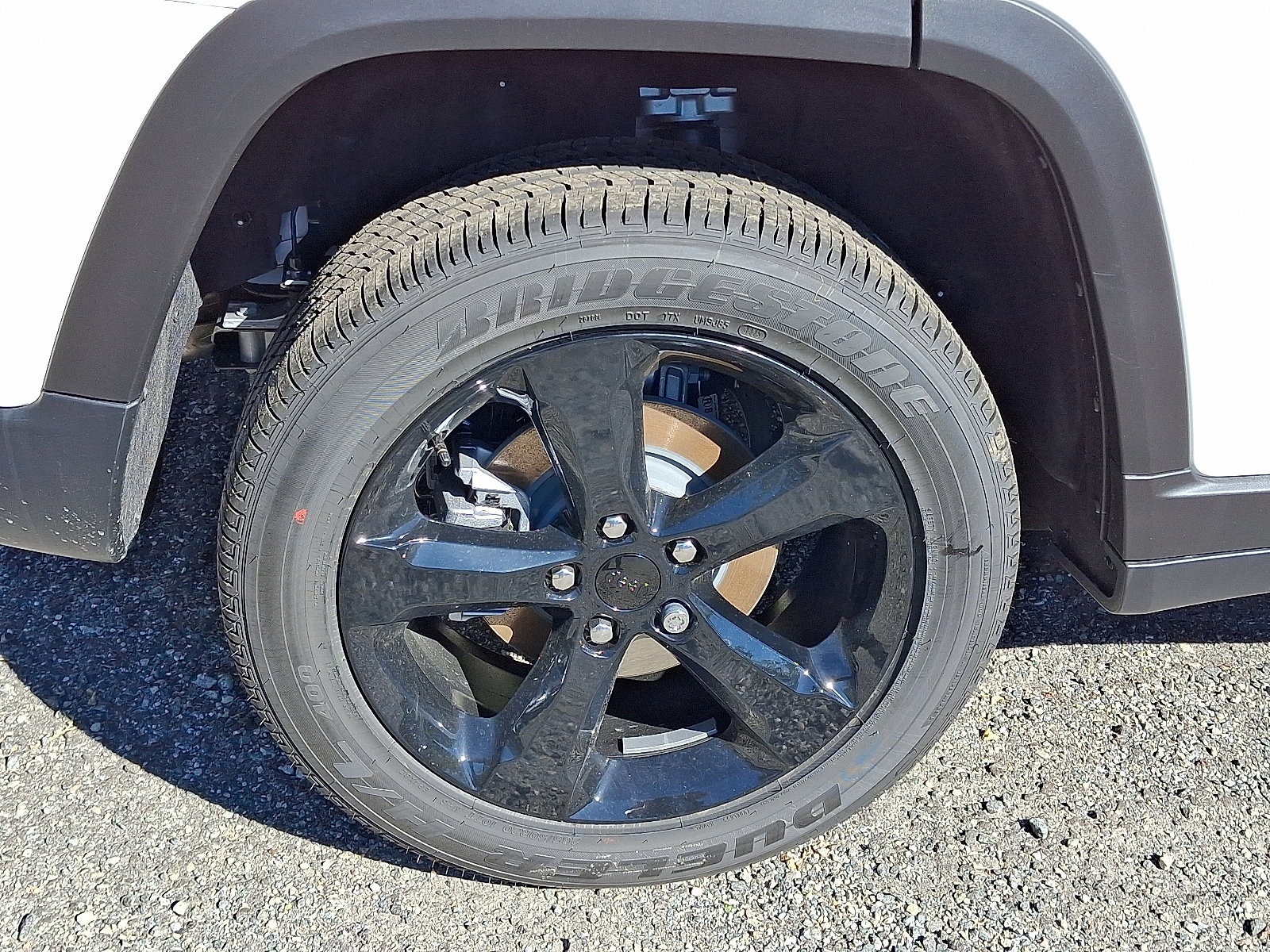 New 2025 Jeep Grand Cherokee Altitude image 5