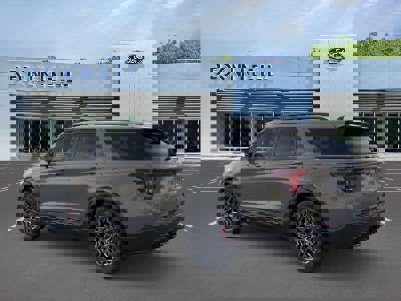 New 2026 Ford Explorer ST-Line w/ ST-Line Street Pack image 4