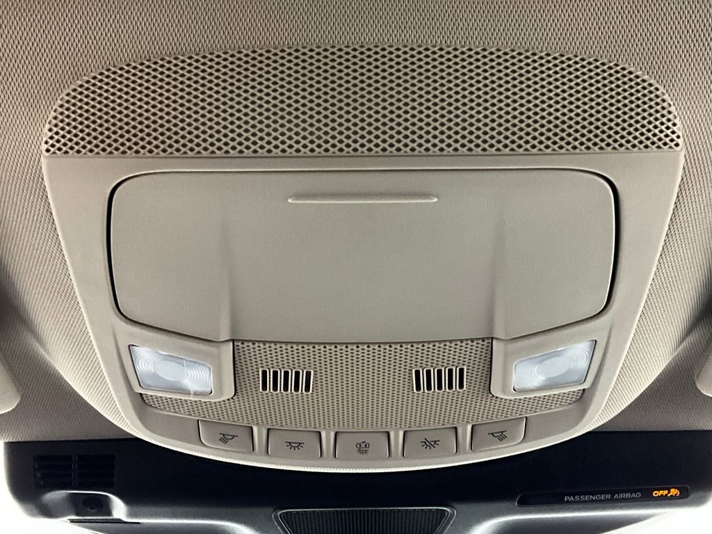 Used 2023 Lincoln Nautilus FWD image 13