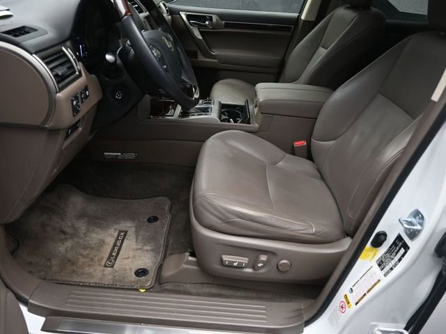 Used 2015 Lexus GX 460 Luxury image 18