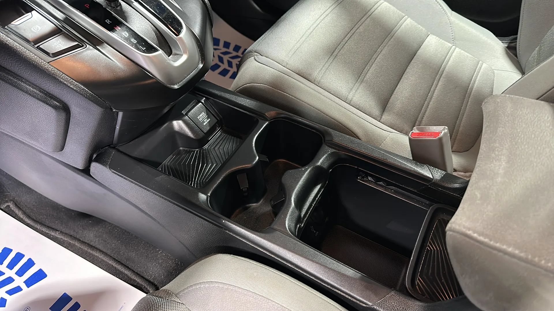 Used 2017 Honda CR-V LX image 23
