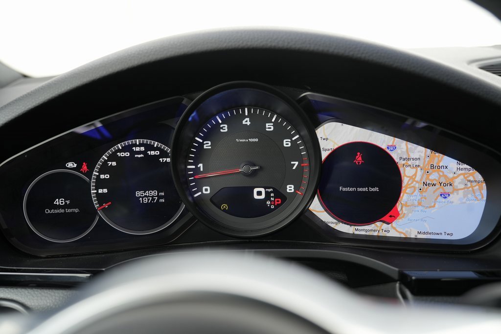 Used 2020 Porsche Cayenne image 49