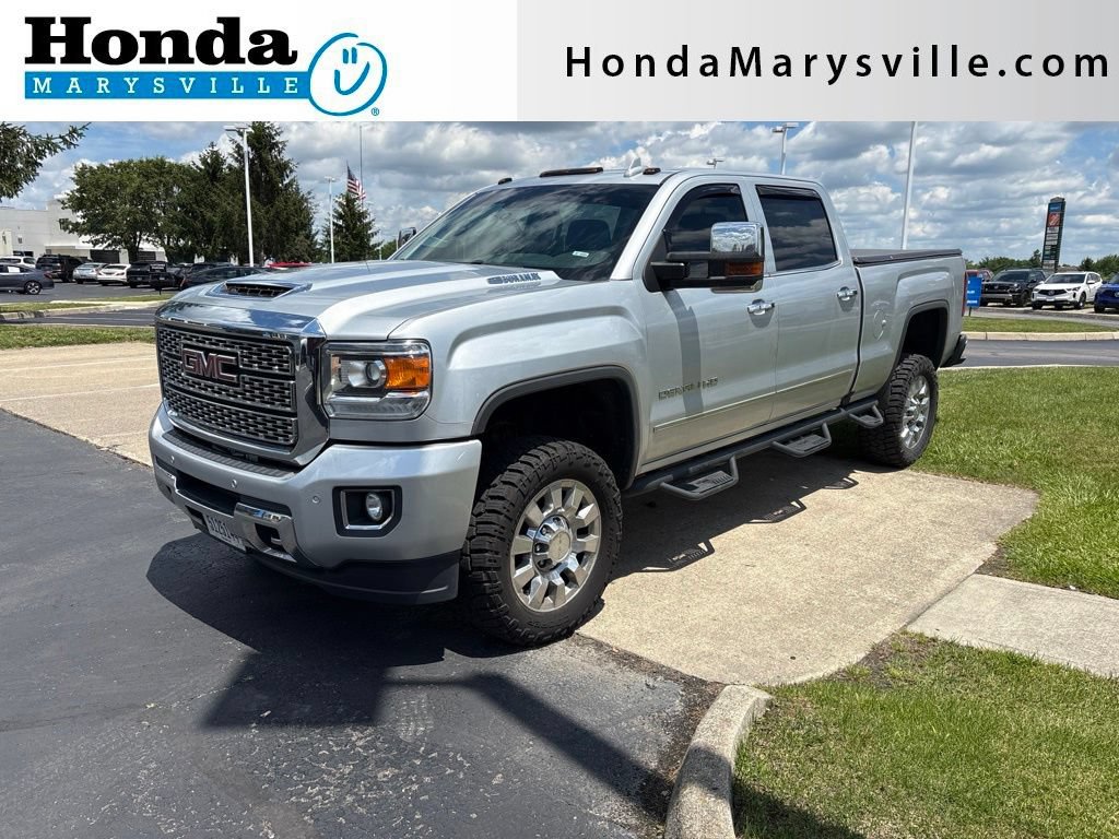 Used 2019 GMC Sierra 2500 Denali w/ Duramax Plus Package AWD/4WD image 1