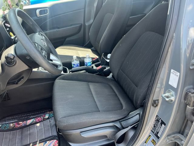 Used 2021 Hyundai Venue SE FWD image 15