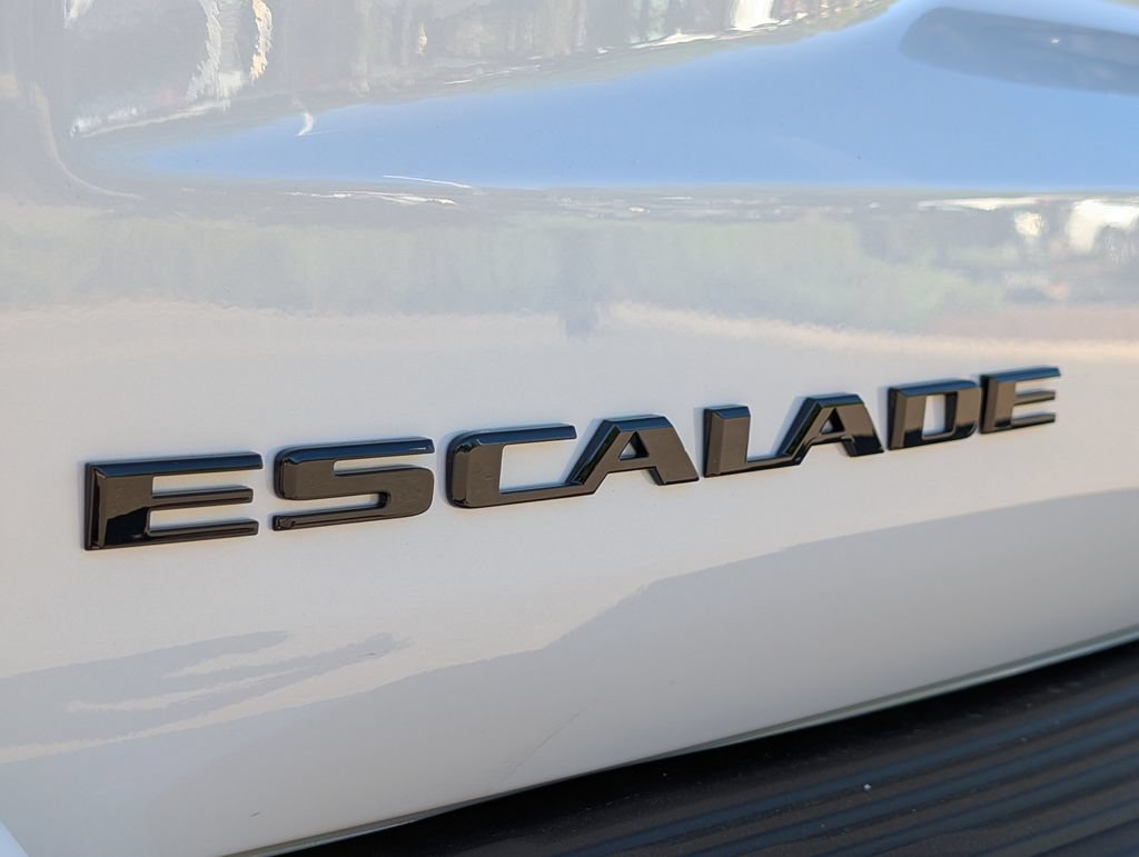 New 2026 Cadillac Escalade Sport w/ LPO, ONYX Package AWD/4WD image 10
