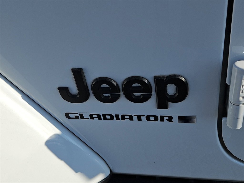 Used 2024 Jeep Gladiator Sport image 15