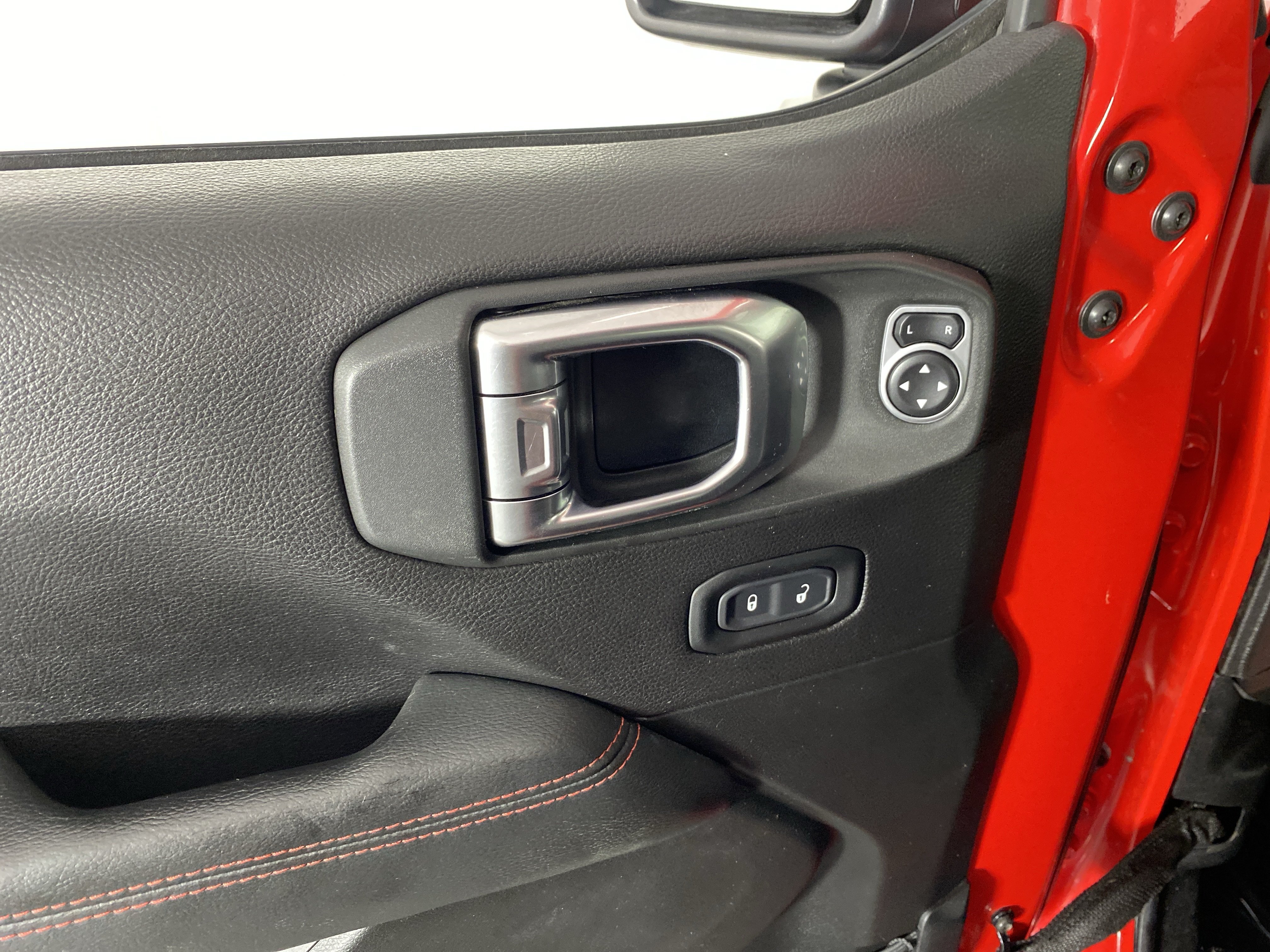 Used 2020 Jeep Gladiator Rubicon AWD/4WD image 15