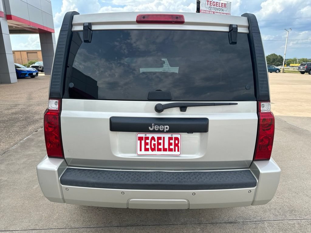 Used 2008 Jeep Commander Sport RWD image 6