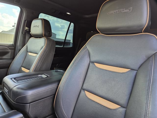 Used 2023 GMC Yukon AT4 w/ AT4 Premium Package AWD/4WD image 26