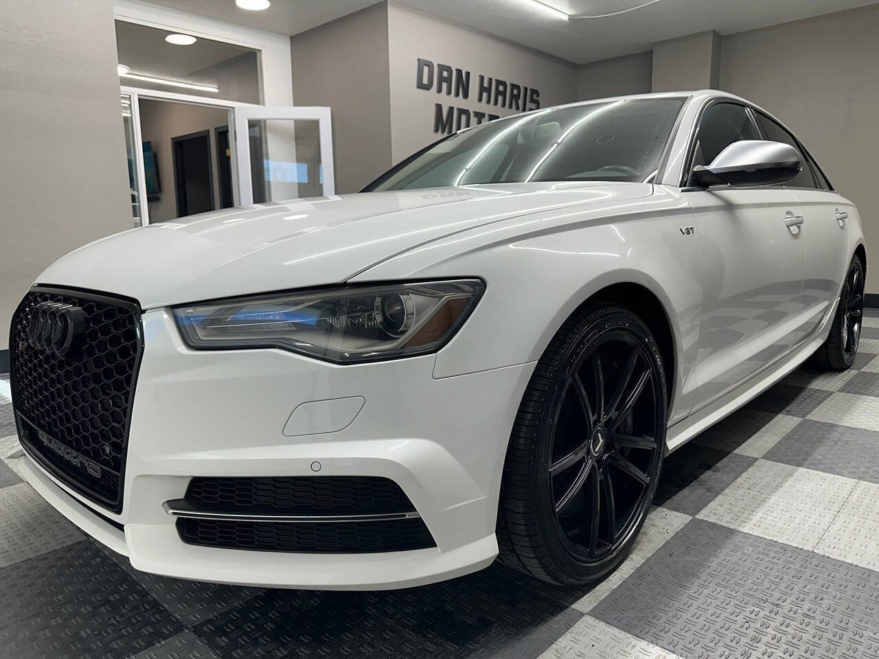 Used 2016 Audi S6 Premium Plus w/ Comfort Seating Package image 13