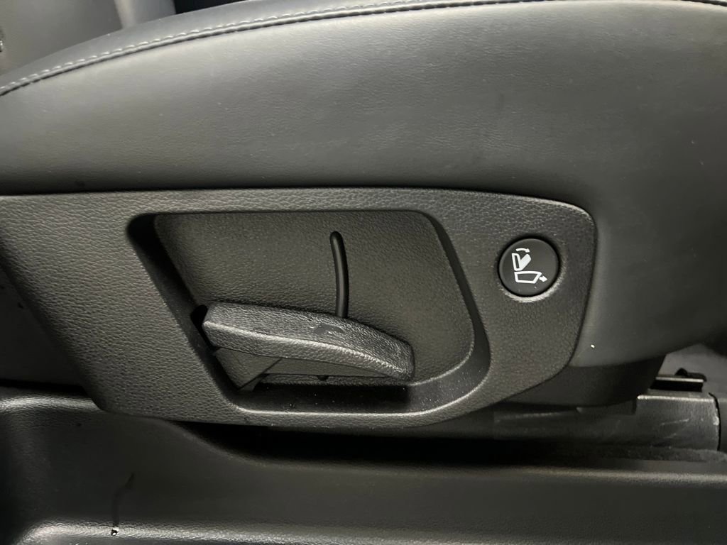 Used 2025 Kia Telluride S image 19