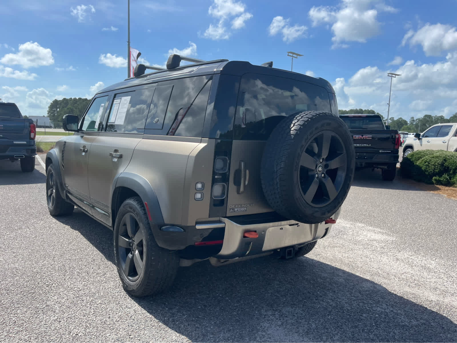 Used 2022 Land Rover Defender 110 X AWD/4WD image 7
