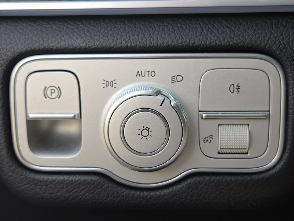 Certified 2024 Mercedes-Benz GLE 350 4MATIC image 13