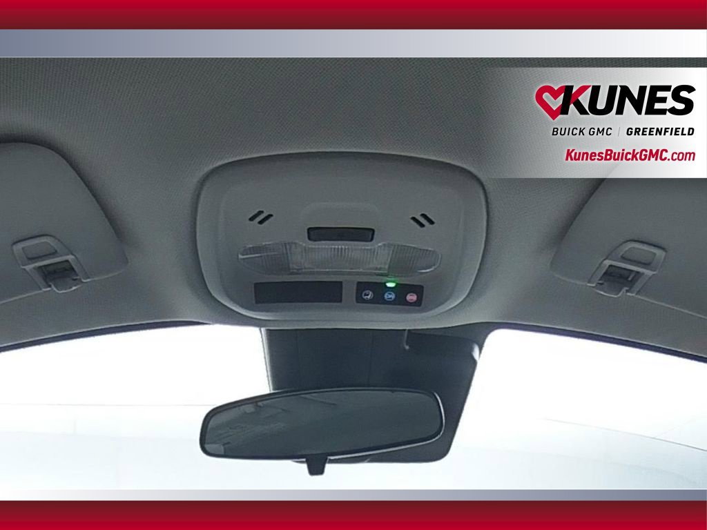 Used 2025 Chevrolet Trax LT w/ LT Convenience Package FWD image 30