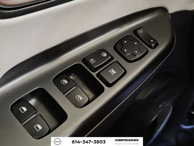 Used 2023 Hyundai Kona Limited AWD/4WD image 26