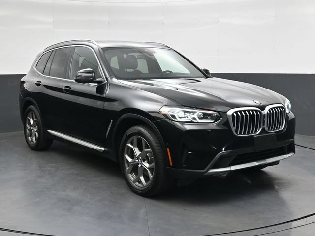 Used 2023 BMW X3 xDrive30i w/ Premium Package AWD/4WD image 2