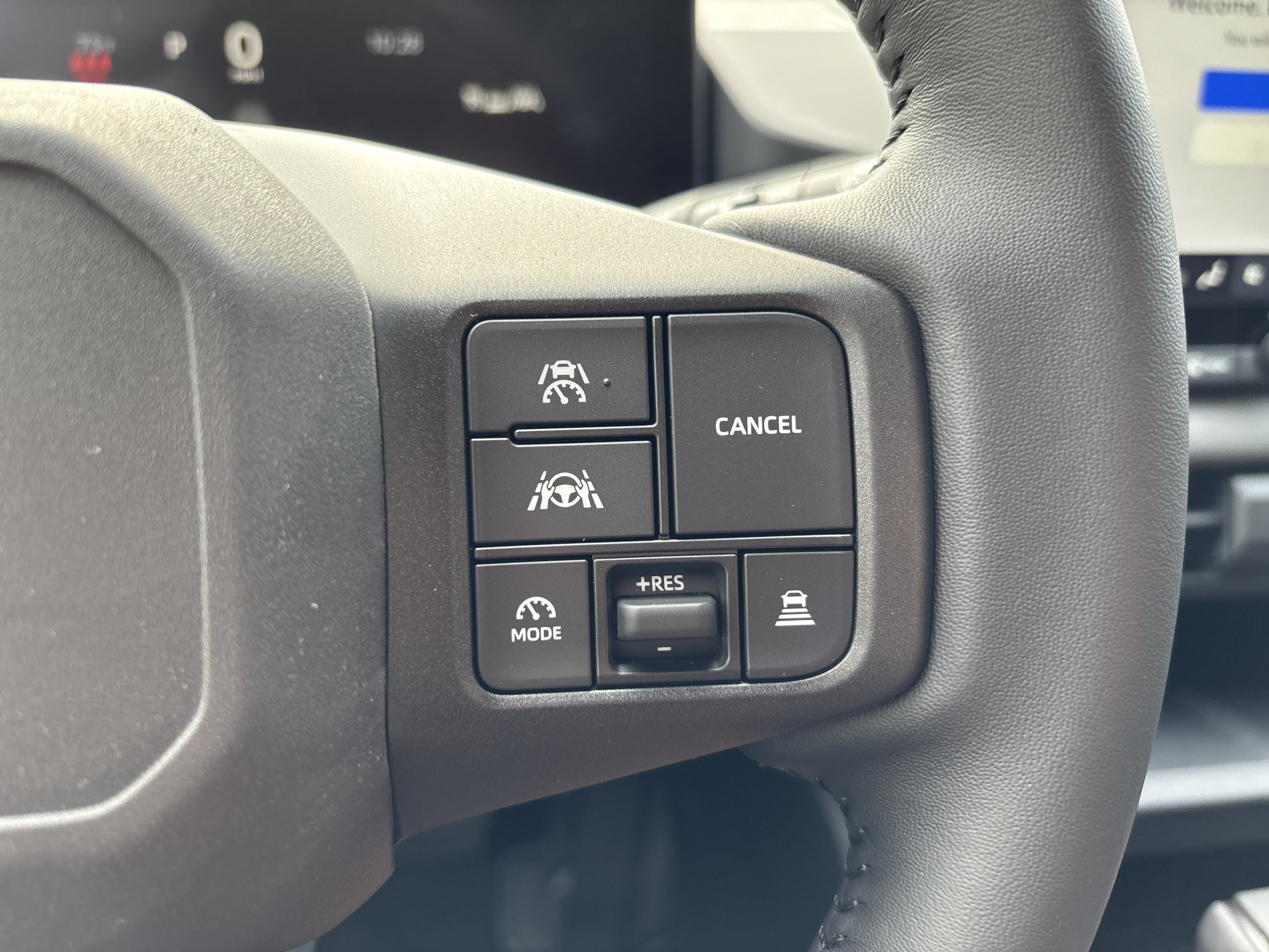 Used 2026 Toyota RAV4 SE AWD/4WD image 18