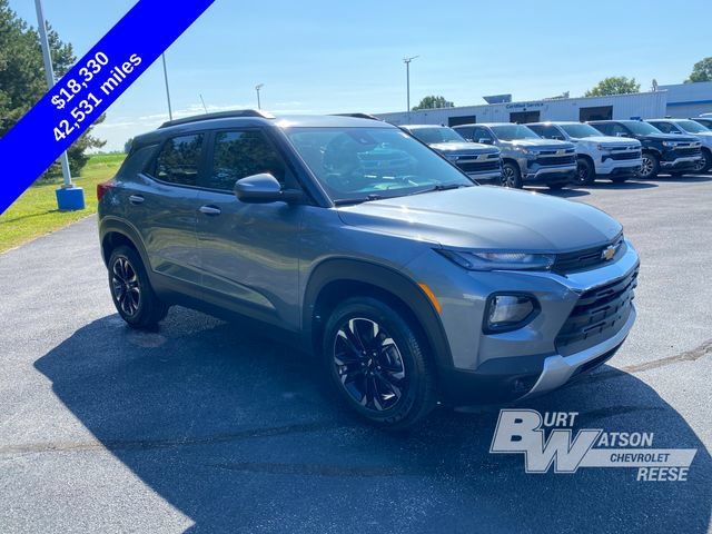 Used 2022 Chevrolet TrailBlazer LT w/ Convenience Package FWD image 9