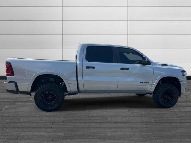 Used 2025 RAM 1500 Big Horn AWD/4WD image 3