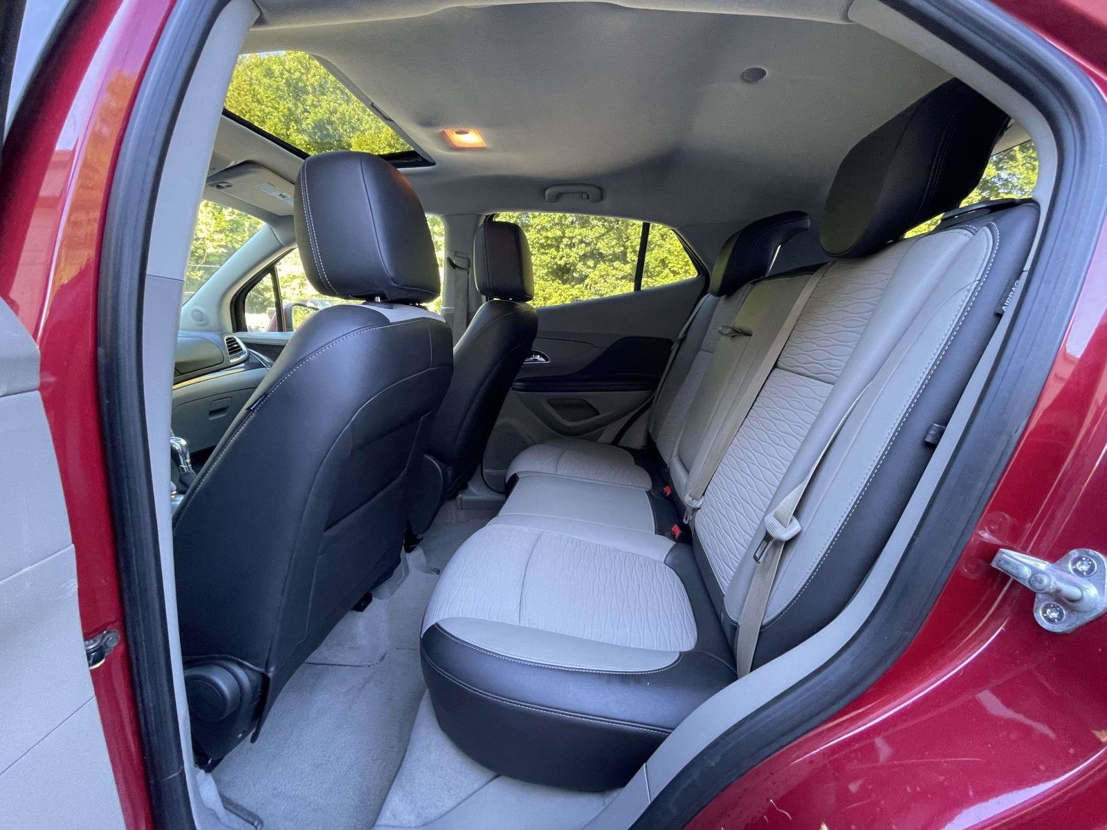 Used 2015 Buick Encore FWD image 11
