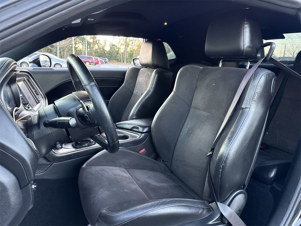 Used 2021 Dodge Challenger R/T w/ Plus Package image 11