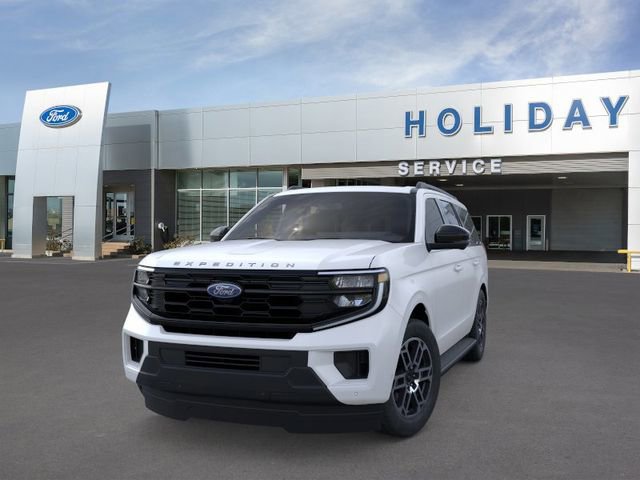 New 2026 Ford Expedition Active image 2