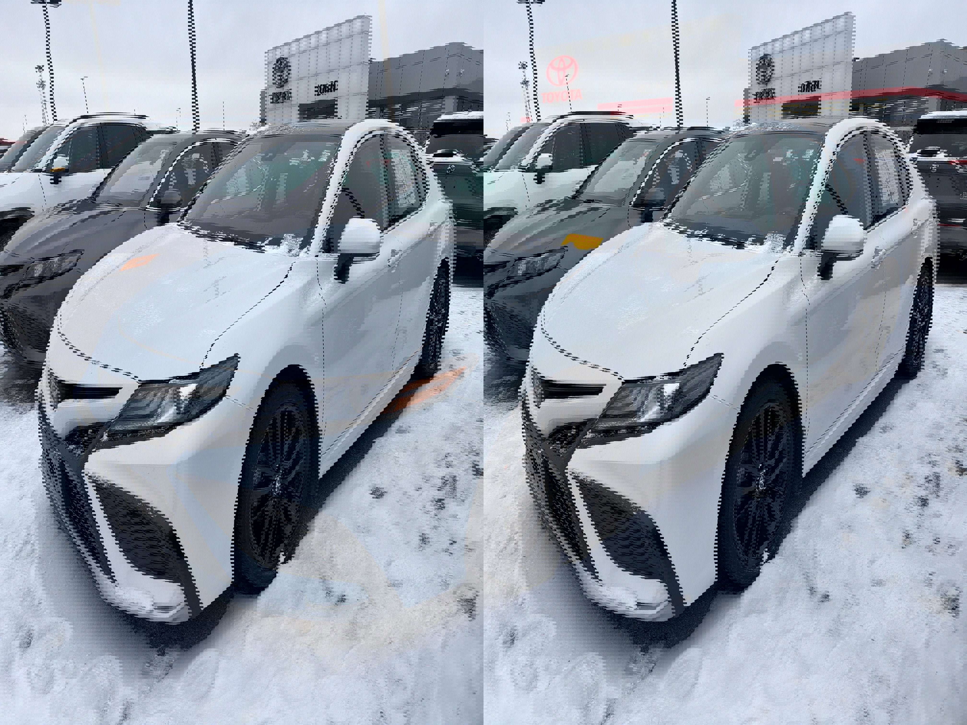 Used 2023 Toyota Camry XSE image 4