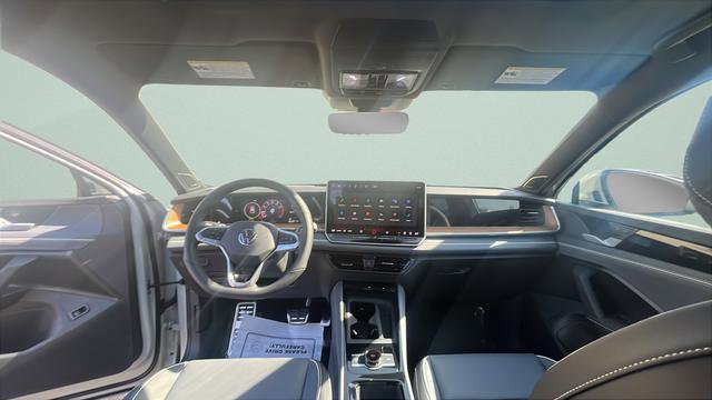 New 2026 Volkswagen Tiguan SEL R-Line AWD/4WD image 24