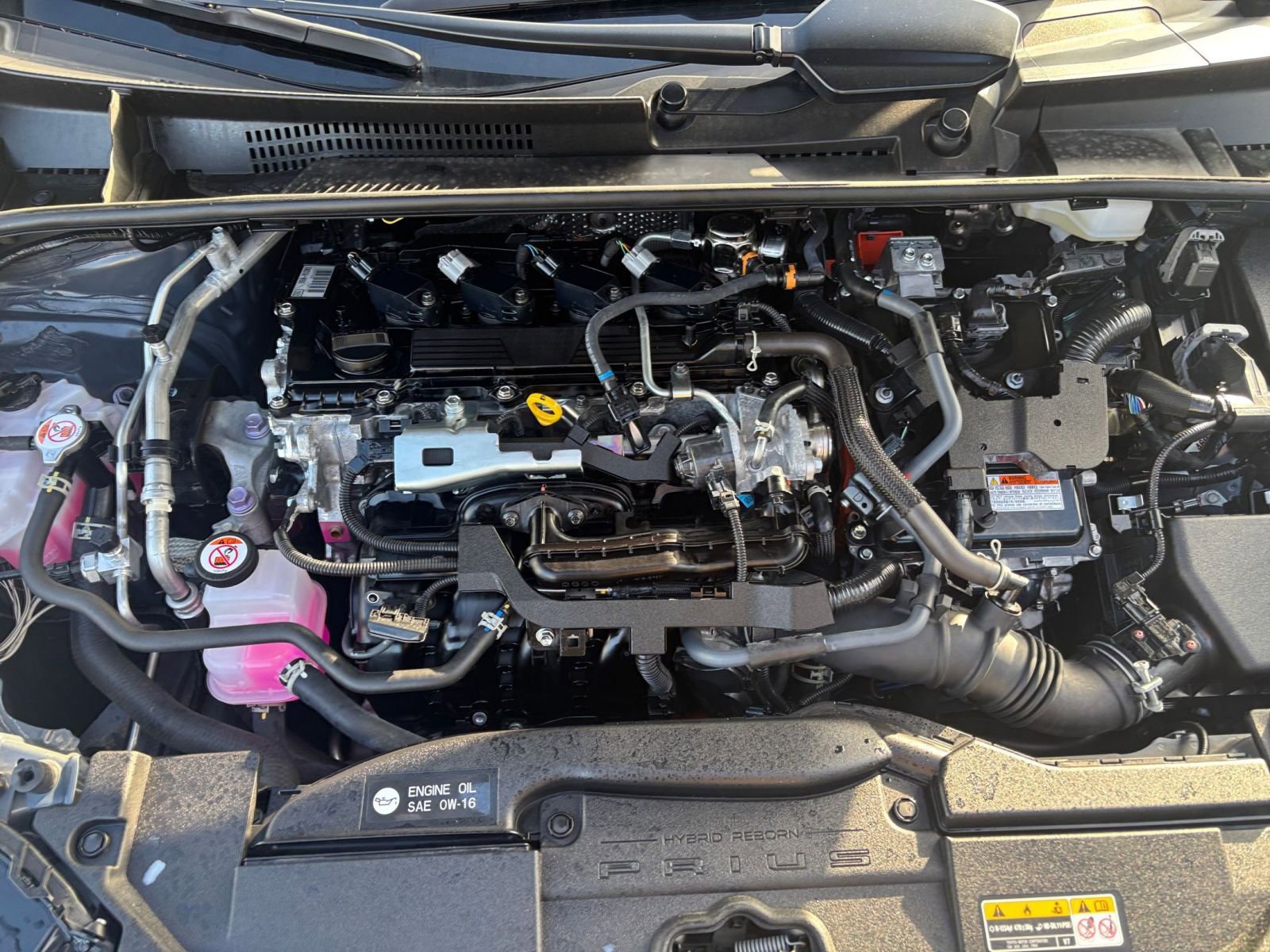 Used 2025 Toyota Prius LE image 30