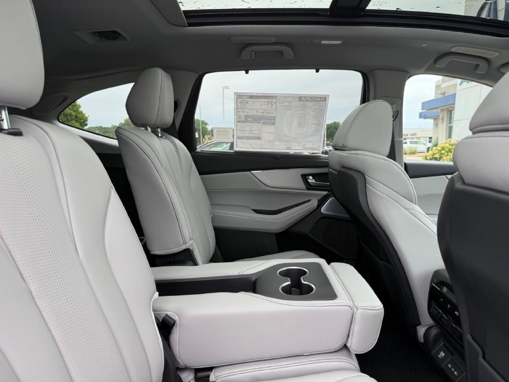New 2026 Acura MDX w/ Technology Package AWD/4WD image 5