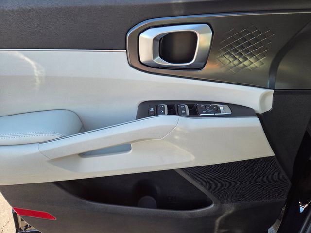 Certified 2024 Kia Sorento S w/ Panoramic Sunroof Package image 16