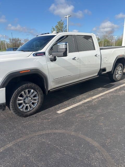 Used 2023 GMC Sierra 3500 Denali w/ Denali Ultimate Package image 4