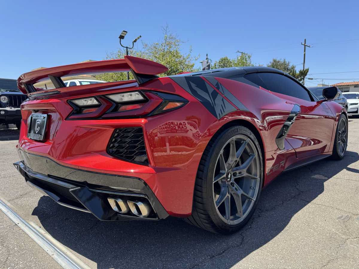 Used 2025 Chevrolet Corvette Stingray Preferred Cpe w/ Z51 Performance Package RWD image 9