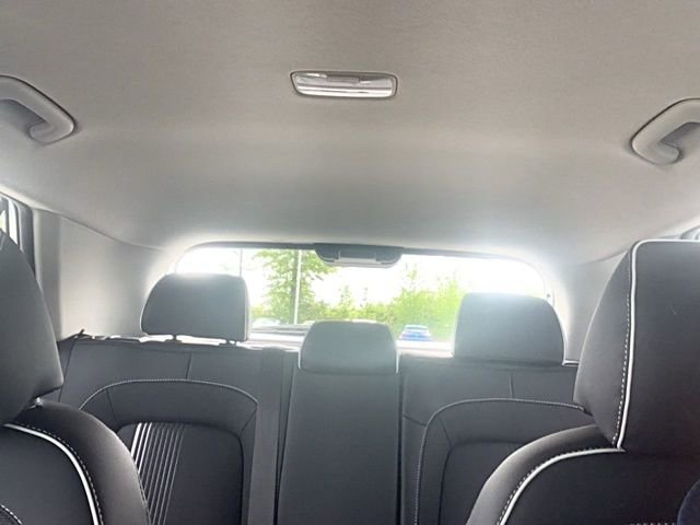 Certified 2025 Hyundai Venue Limited image 24