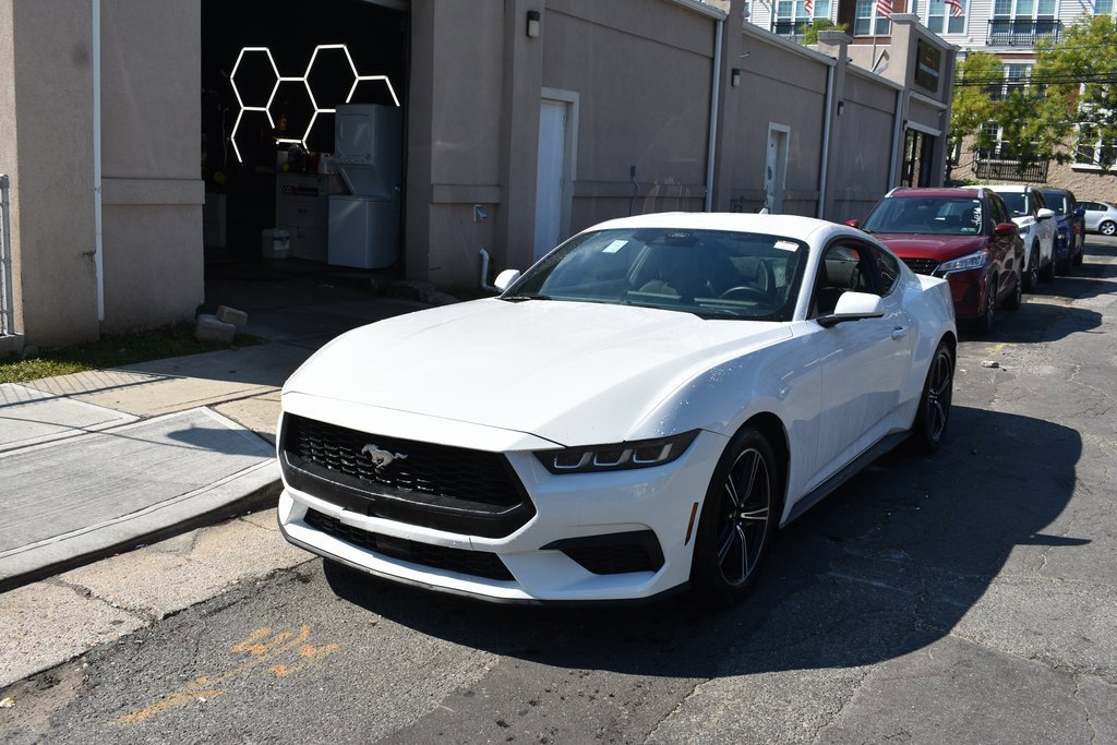 Used 2024 Ford Mustang Coupe image 2