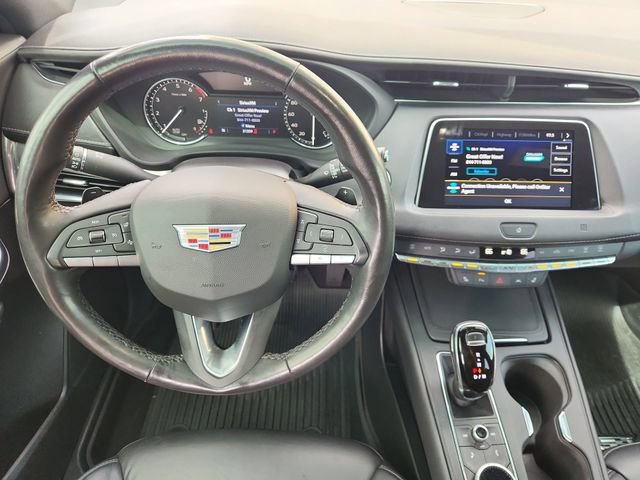 Used 2021 Cadillac XT4 Premium Luxury w/ Cold Weather Package image 11