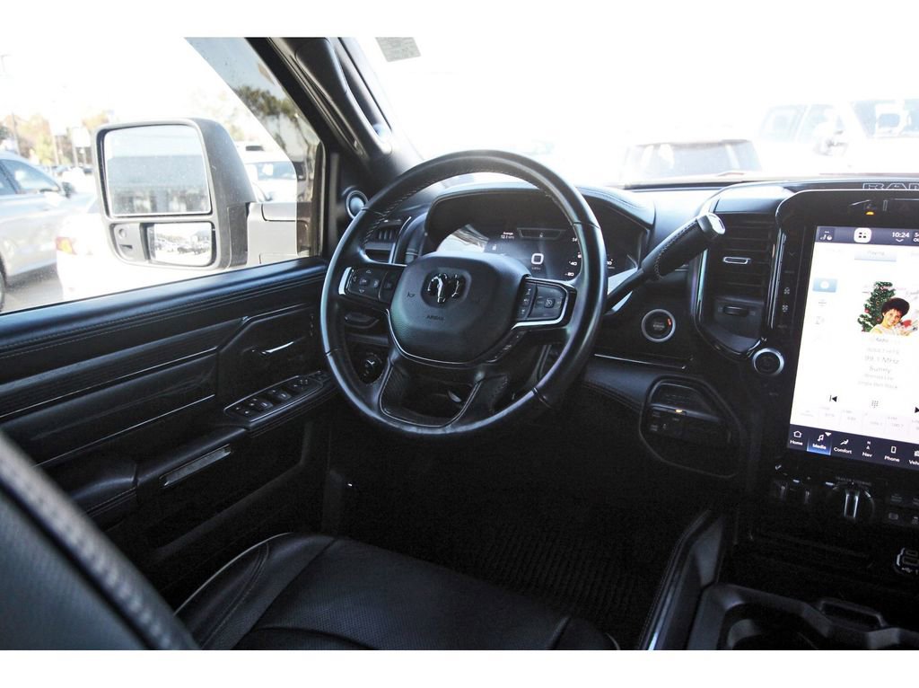Used 2024 RAM 3500 Limited image 11