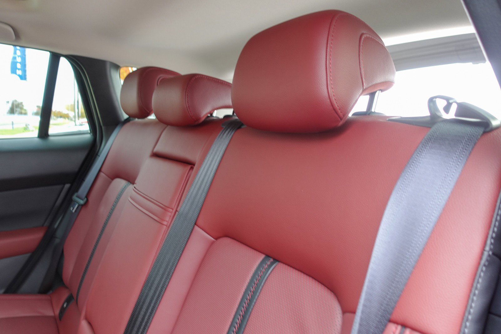 Certified 2025 MAZDA CX-50 2.5 Hybrid w/ Premium Plus Pkg image 23