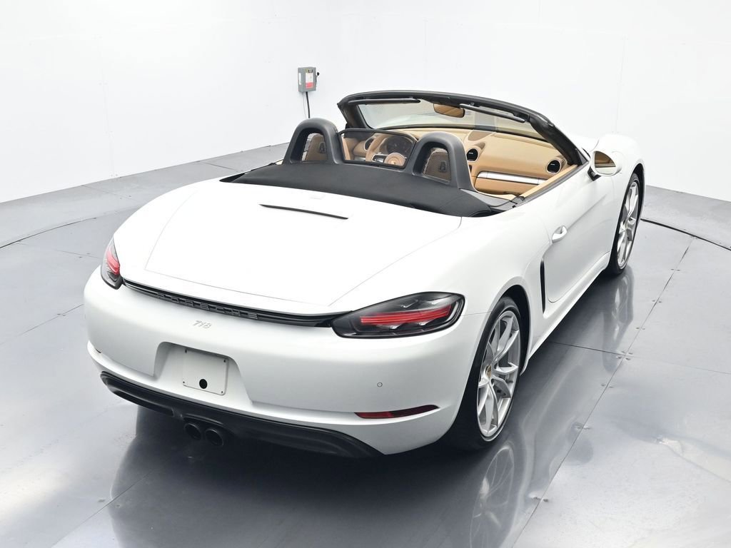 Certified 2017 Porsche 718 Boxster RWD image 45