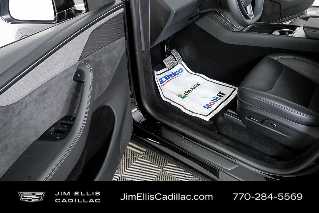 Used 2026 Tesla Model Y 2WD image 7