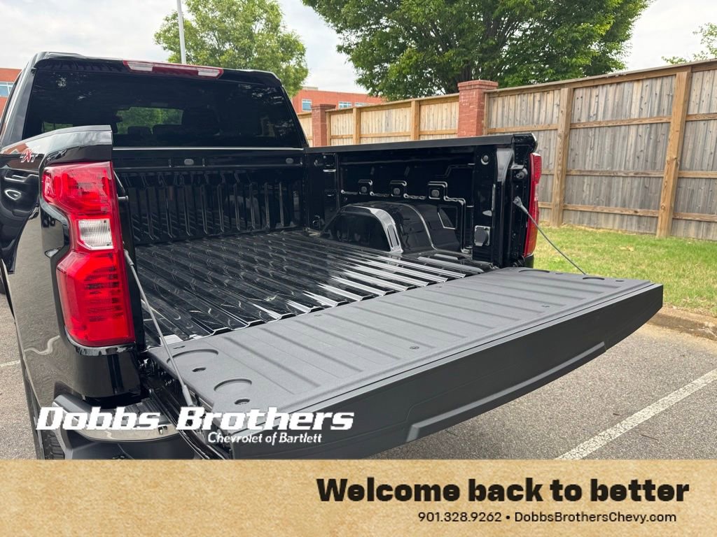 Used 2025 Chevrolet Silverado 1500 LT AWD/4WD image 37