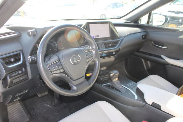 Certified 2023 Lexus UX 250h F Sport FWD image 12