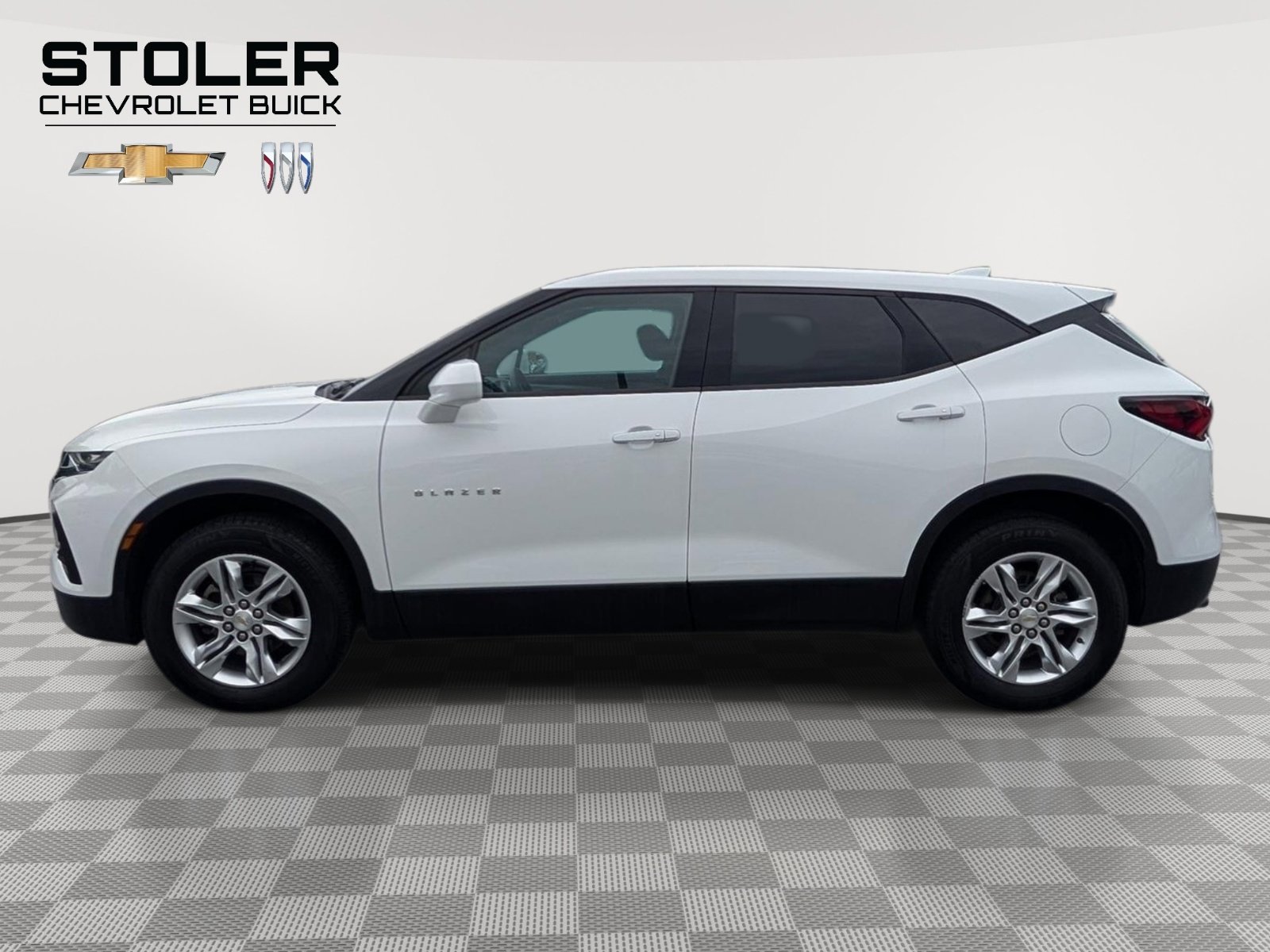 Used 2019 Chevrolet Blazer LT FWD image 2